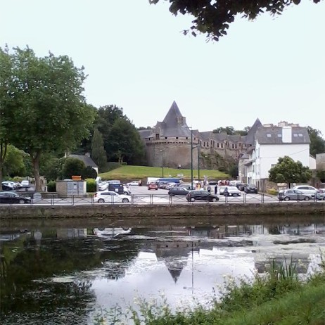 17 – Château de Pontivy et carrefour du canal et du Blavet